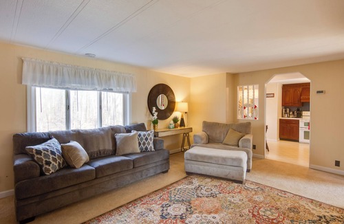 Mayville Cottage | Steps to Chautauqua Lake! Mayville Haven w/Patio