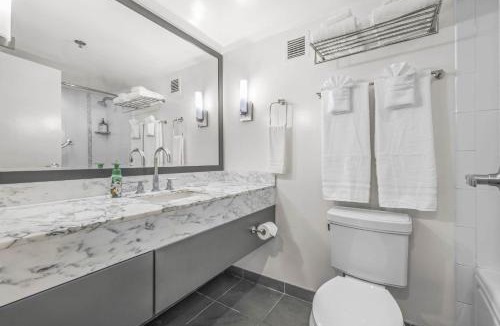 Ala Moana House | Studio Ocean View & Balcony 1118