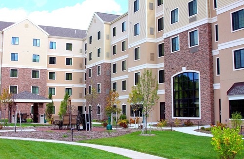 Liverpool Apartment | Studio Suite Near Syracuse University | Free Breakfast + Business Center