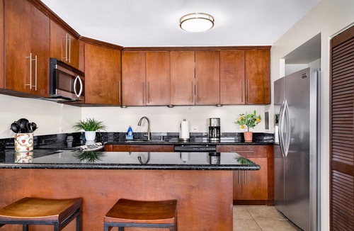Waikiki Condo | Stunning Ocean View Condo! Best Location!