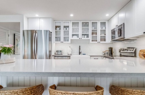 Kihei Condo | Stunning oceanfront townhouse steps from the ocean at Ma'alaea Surf - Unit A6