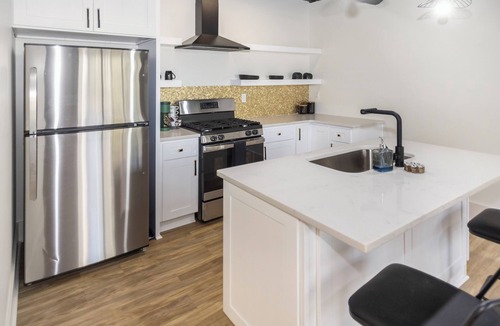 Smyrna House | Stylish Family 3BR Guest House near Braves Stadium