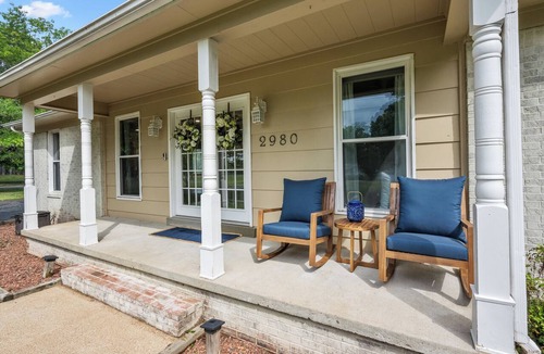 Jackson House | Stylish Home with Infrared Sauna, 1 M from I-40, near Rockabilly Ball Stadium
