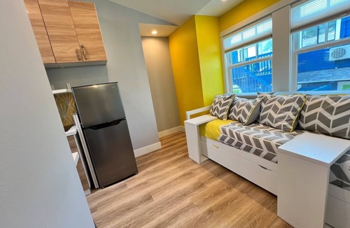 South Pasadena House | Sunny Side Up apartment in the charming upscale South Pasadena
