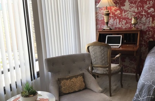 Waikiki Condo | Super location, free parking, 24hr security.
