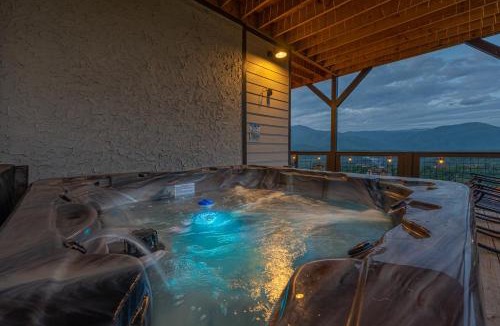 Chalet Village North House | Swimmin N Da Clouds