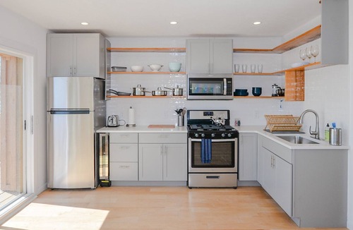 Romulus Cottage | The Boat House: Wine Country + Lake Living + Perfect Couples Retreat!
