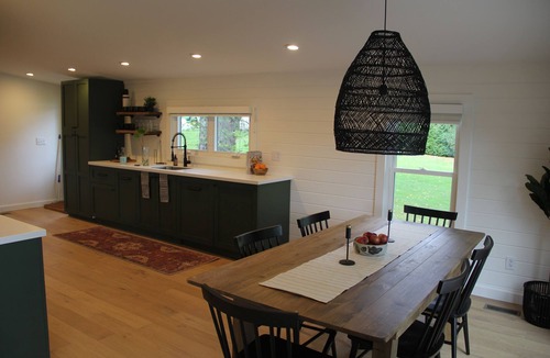 Town of Jerusalem Cabin | The Cabin- A Gorgeous Newly Renovated Waterfront Cabin