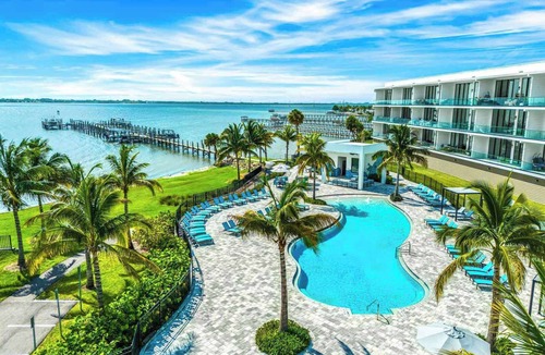 Averill Farms House | The Fanta Sea | Brand New Beach House with PVT Pool, Steps from the Ocean