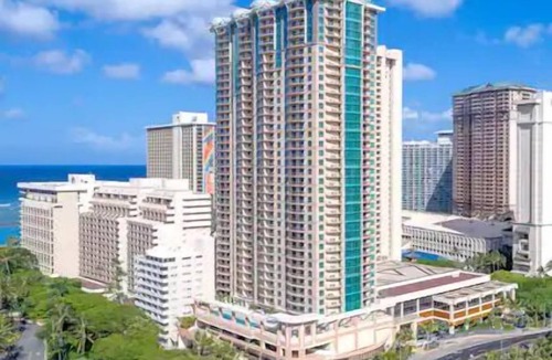 Waikiki House | The Grand Islander, a Hilton Grand Vacations Club - 2 Bedroom - Resort View