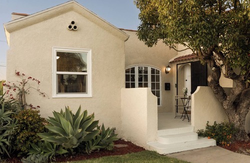 Los Angeles House | The Manchester Retreat