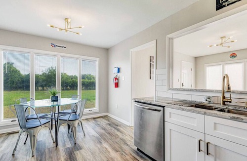 Quinton House | The Modern Mile High: Aviator`s Lookout in Quinton