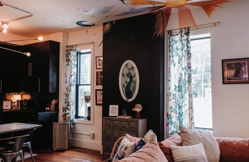 Burlington Apartment | The Peacock Loft — Artistic Loft Escape