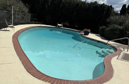 Oley House | The Victorian View–Oley, PA. Relax, Unwind, & Enjoy the Countryside with pool!