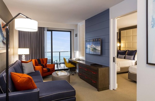 Huntington Beach Resort | The Waterfront Beach Resort, A Hilton Hotel