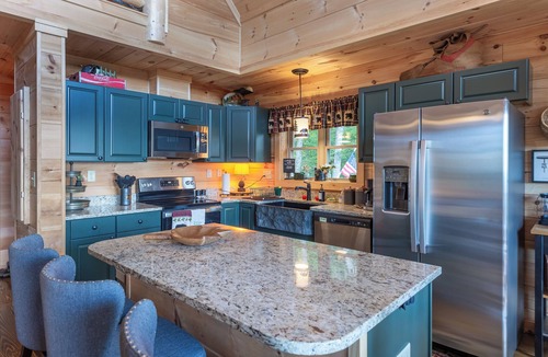 Mars Hill Cabin | This cabin is a 3 bedroom(s), 2.5 bathrooms, located in Mars Hill, NC.