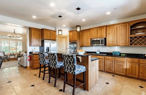 Bear Hollow Village House | Top-Rated Park City Retreat - Sleeps 12 King/Queen Beds Hot Tub Near Ski Resorts