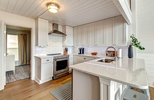 Fernandina Beach House | Totally renovated with Large oceanfront deck, beautiful kitchen and great for families.