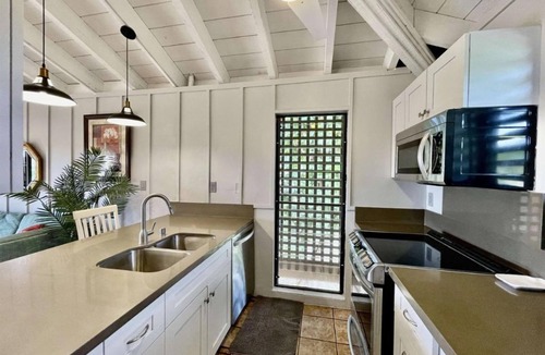 Maunaloa Condo | Tranquility on West Moloka'i