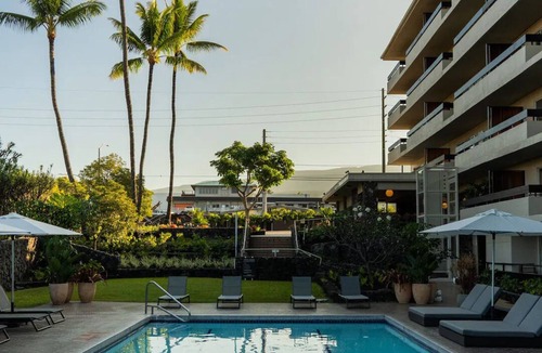 Historic Kailua Village House | Tropical Comfort & Poolside Peace—2 Room Island Haven Awaits