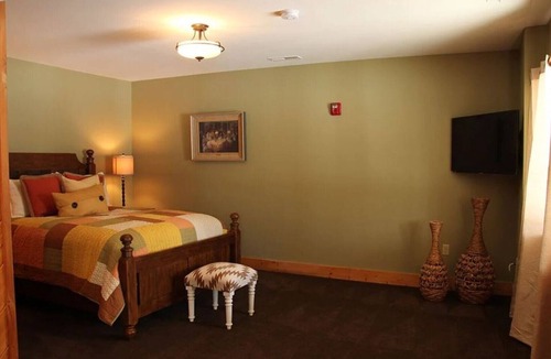 Naples Cabin | True Log Cabin Living at Bristol Mountain - Cabin Culture Unit A