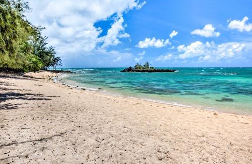 Kahuku House | Turtle Bay Condo w/Pool Access & Golf Course!