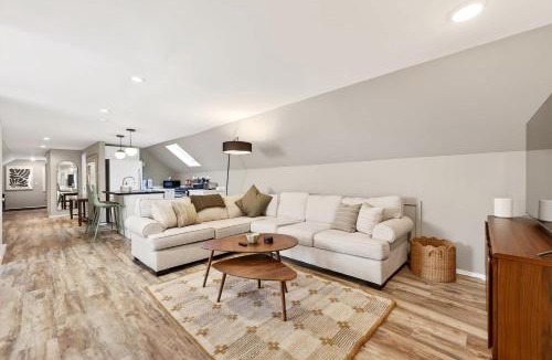 Great Valley Apartment | Upper Apt 5 Min to Holiday Valley 2 King Beds
