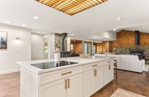 Naples House | Valley View | Poolside Retreat | Hot Tub/Game Room