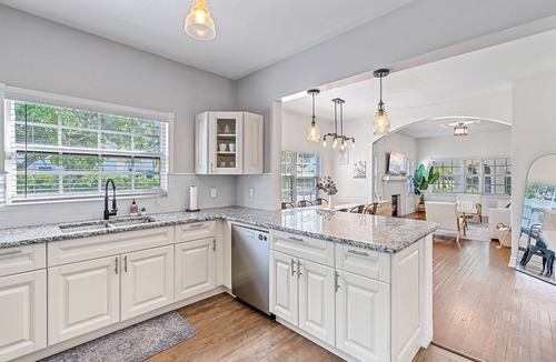 Parker Ridge House | Villa Palma - Private home with hot tub and large backyard