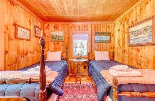Boothbay Harbor House | Vintage, Log Cabin in the Woods with Beach Club Access About One Mile Away