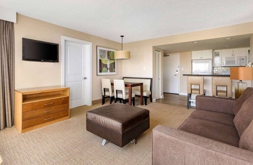 Northeast Virginia Beach Villa | Virginia Beach | Coastal Comfort | Resort Pool & Beach Access
