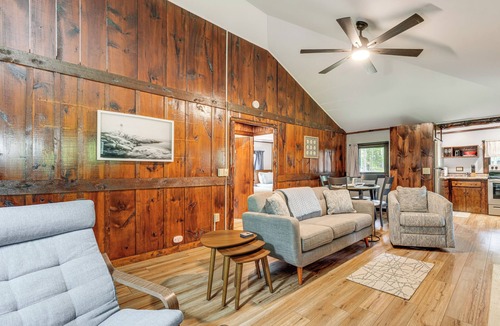 Boothbay Harbor Cabin | Walk to Barrett's Park: Wooded Cabin w/Grill!