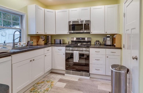 Town of Richmond House | Walk to Lake: Honeoye Cottage Near Bristol Mtn!