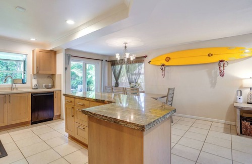 Pupukea House | Walk to Sunset Beach! Extended Escape w/Patio