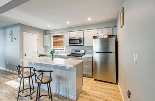 Hudson Apartment | Walkable Stay Near Hudson River, Dining & Shopping