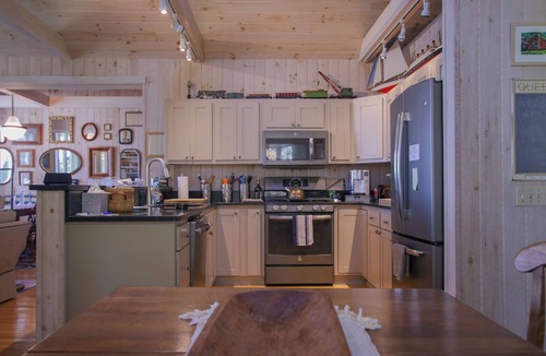 Southport House | Waterfont Southport, Maine Cottage - Beautifully appointed 3-bedroom getaway