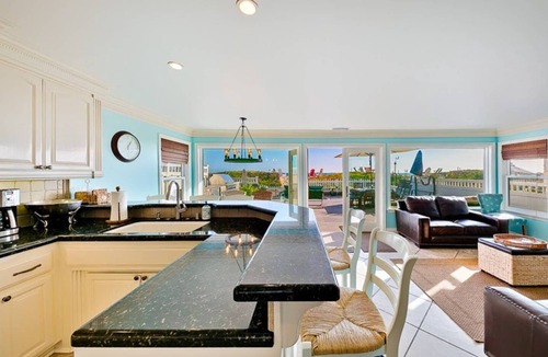 Sunset Beach House | Waterfront Beach Home w/Amazing Views, Jacuzzi + Deck