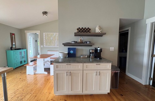 Boothbay House | Waterfront Cottage on Cove with Private Dock, Kayaks & Fire Pit