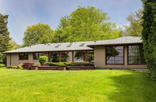 Lake View House | Waterfront Deck | Canada Sunset | Western New York