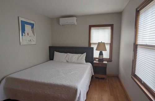 Saugerties South House | Waterfront House 2 Miles from HITS