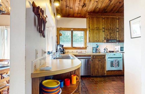 Southport House | Waterfront Retreat on Southport Island - Pet-Friendly, Sleeps 6