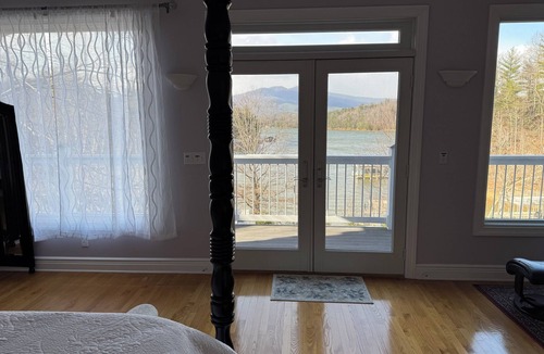 Forest Lake Heights House | Waters Edge-Peaceful Lakefront Retreat