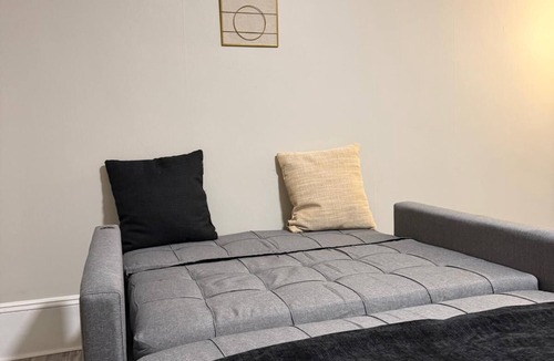 Ashland Apartment | Welcoming 1-bedroom apartment in charming Ashland perfect for getaway