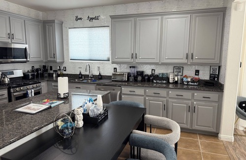 Enterprise House | What “STAYS” in Vegas, STARTS with your STAY HERE IN VEGAS!