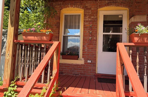 Little Falls House | Wonderful Ex Pariah House, Wonderful location