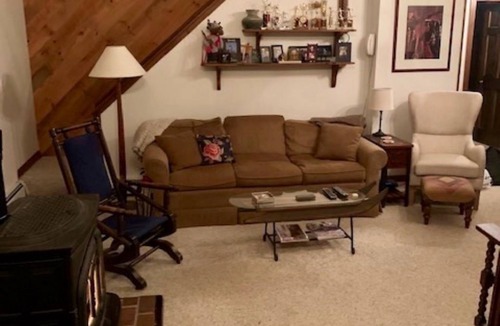 Carrabassett Valley House | Woody Creek On-Mountain Ski House - 6 Bedroom, Sleeps 10, Pool Table