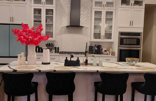 Church Street House | World Cup FIFA Multi Family Retreat Near Airport