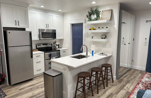 Herriman Apartment | Yosemite Studio - Farmhouse Base for Explorers - Shared Hot Tub - Near SLC