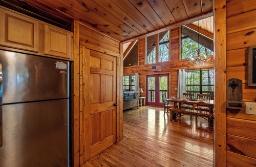 Wears Valley House | Your Family Adventure Base! All King Beds, Large Hot Tub, Fire Pit and Game Room