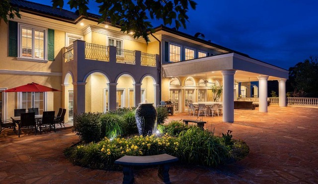 17500sqft PRIVATE ESTATE IndoorPool HotTub BIG LAKEVIEW Tennis Court Theater SDC